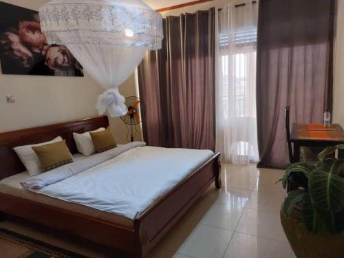 Apartamento Beautiful 4 Bedroom Home With Free Parking.