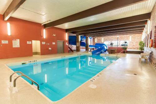 Hotel Best Canadian Motor Inns-lloydminster