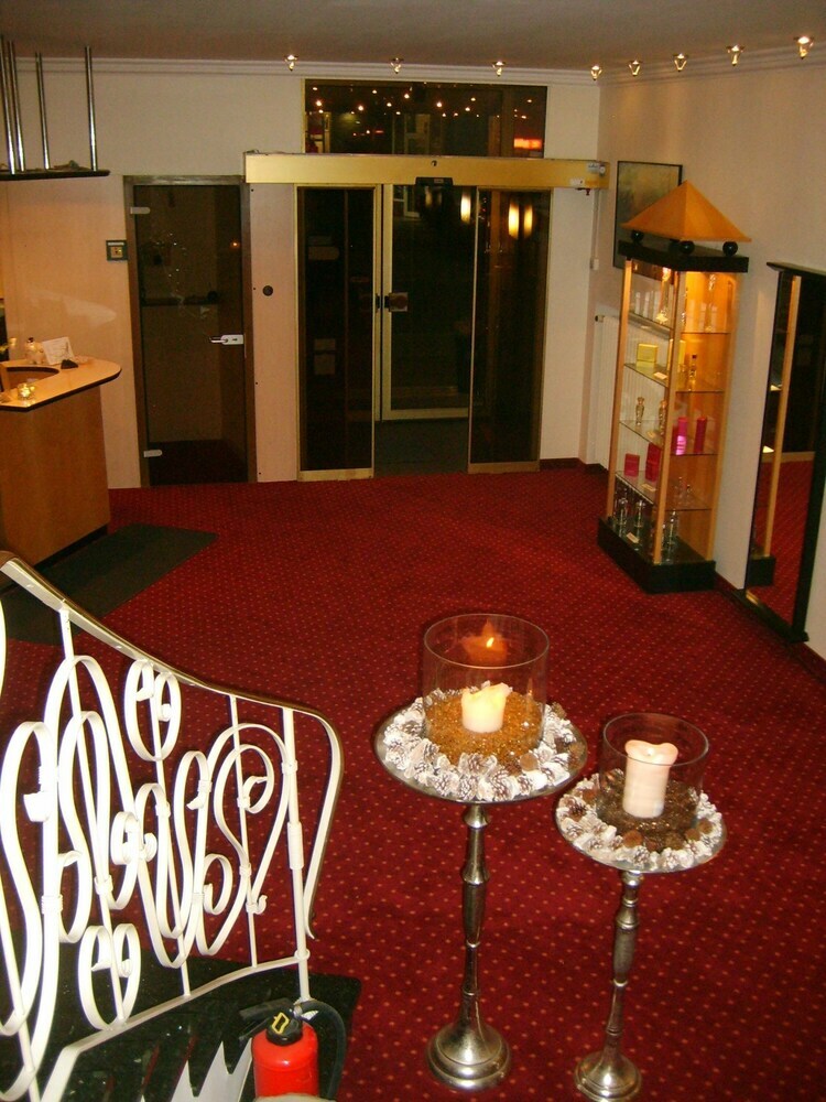 City Hotel Deutsches Haus
