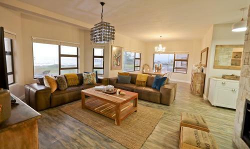 Beachfront Apartment @ Morleenpark Unit 11