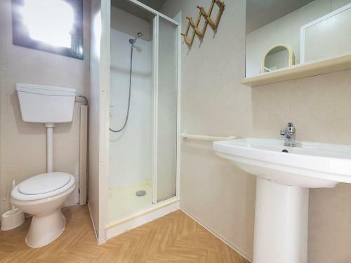 Snug Mobile Home In Sorso With Garden