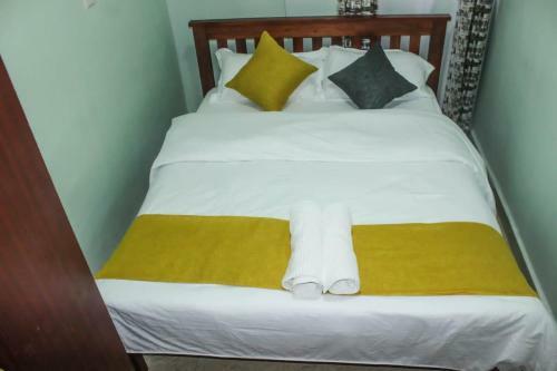 Bed & Breakfast Favors Suites