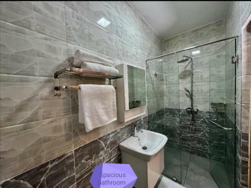 Serene 2 Bedrooms Apartment With A Swimming Pool