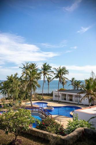 Stayplus Shanzu Beachfront Apartment