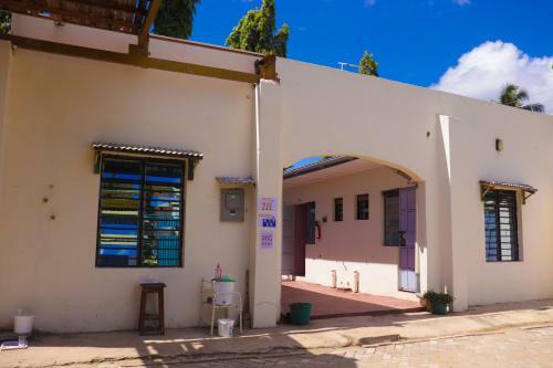 Hotel Cs Guest House And Apartment