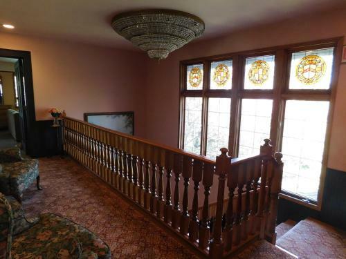 Bacon Mansion Bed And Breakfast