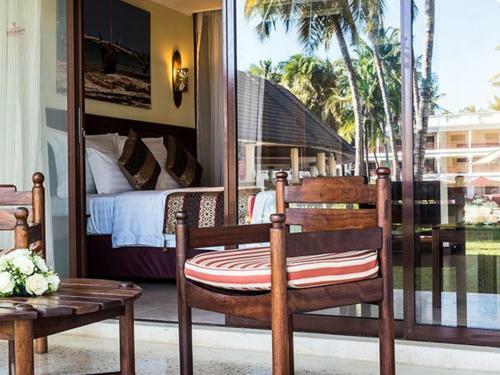 Hostal Room In Bb - Prideinn Flamingo Beach Resort Spa