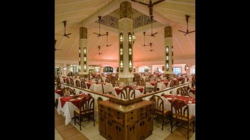 Hostal Room In Bb - Sarova Whitesands Beach Resort Spa 2