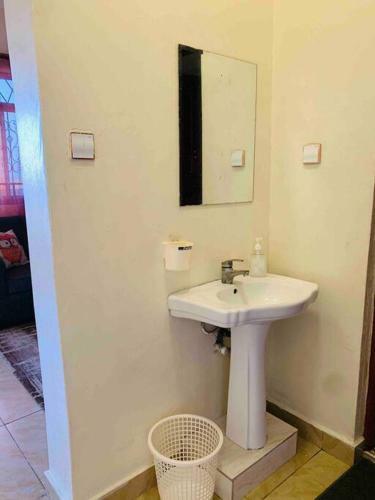 Apartamento Beautiful 1 Bedroom Overlooking Mombasa Hallerpark