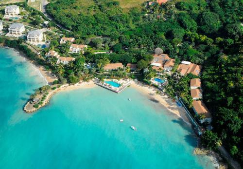 Hotel The Cove Suites