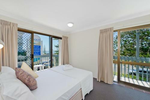 Beach House Holiday Apartments