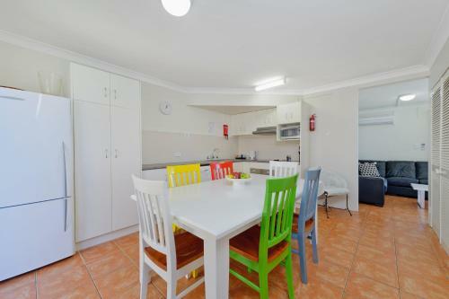 Beach House Holiday Apartments