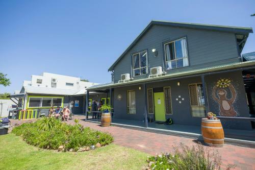 Albergue Dunsborough Beachouse Yha