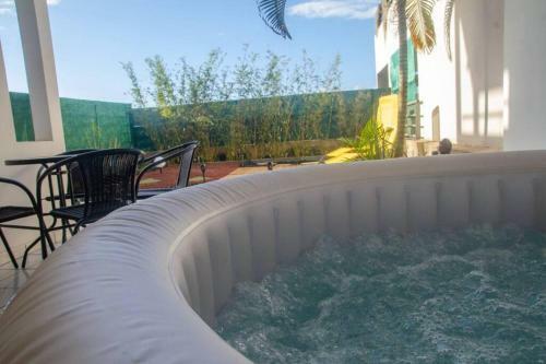 Apartamento Le Frangipanier : T3 Avec Jacuzzi