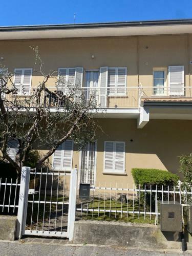 Apartamento Gardasee Appartamento Con Piscina