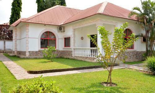 2-bedroom Bungalow In Serene Estate