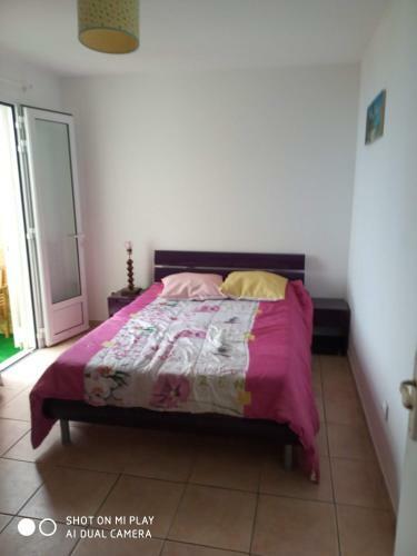 Hostal Charmant Studio Dans Le Sud, Id�al Pour Un Couple