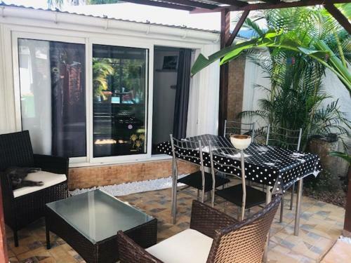 Hostal Chambres D'h�tes Du Domaine Des Doudous