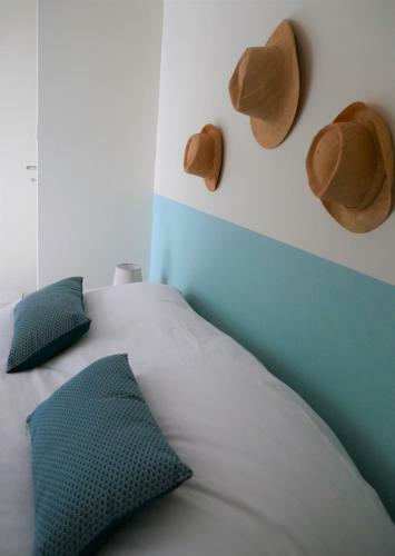 Bed & Breakfast Les Baroudeurs Hostel