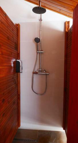 Bed & Breakfast Les Baroudeurs Hostel