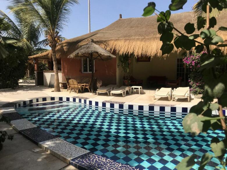 Hotel A La Ficelle Du Lac Rose