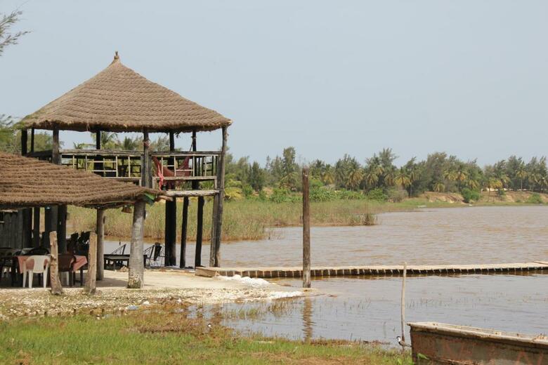 Hotel A La Ficelle Du Lac Rose