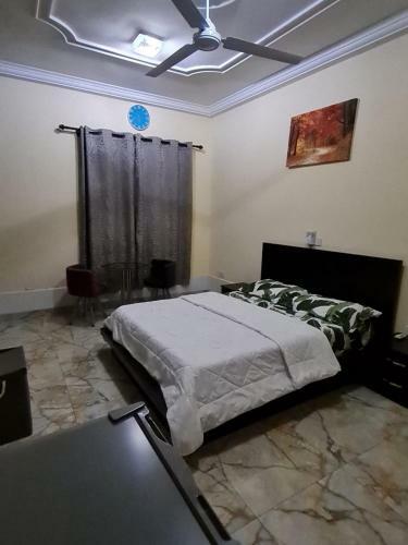 Bed & Breakfast Nesta Barron Lodge-home Away From Home