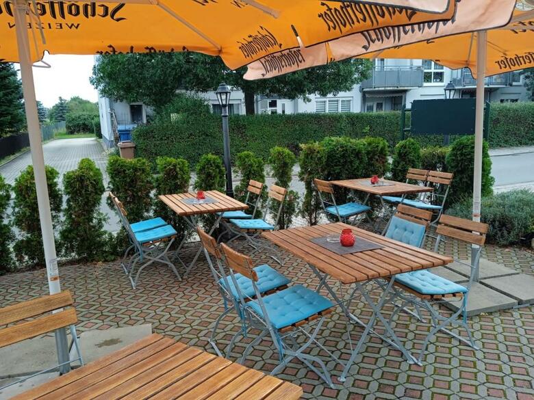 Hostal Check Inn Hotel