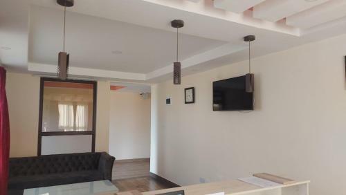 Kilimani Breeze Hotel