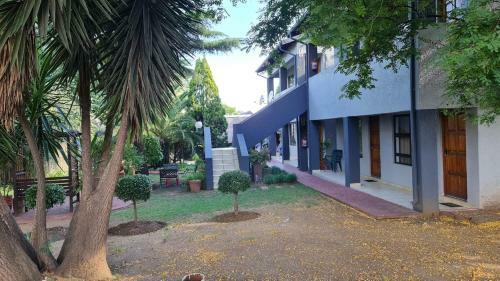 Hostal St Michelle Guest Lodge & Hydro Retreat