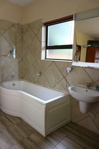 Hostal St Michelle Guest Lodge & Hydro Retreat