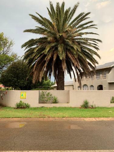 Hostal Brackendowns Guest Star