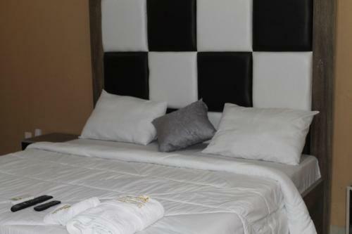 Keqs Hotel