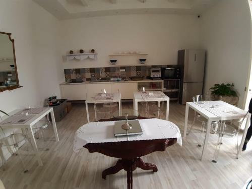 Bed & Breakfast Arch�