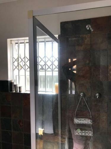Amani Luxury Airbnb Near The Beach