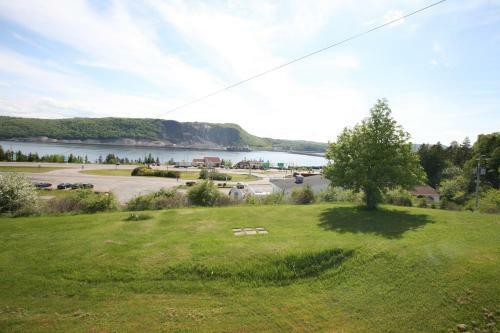 Motel Cape Breton Causeway Inn