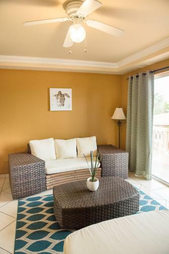 Hotel Aruba Surfside Marina