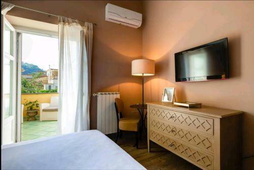 Apartamento "maison De Charme In Tasso Square"