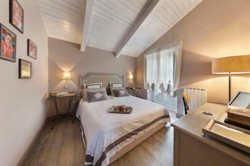Apartamento "maison De Charme In Tasso Square"