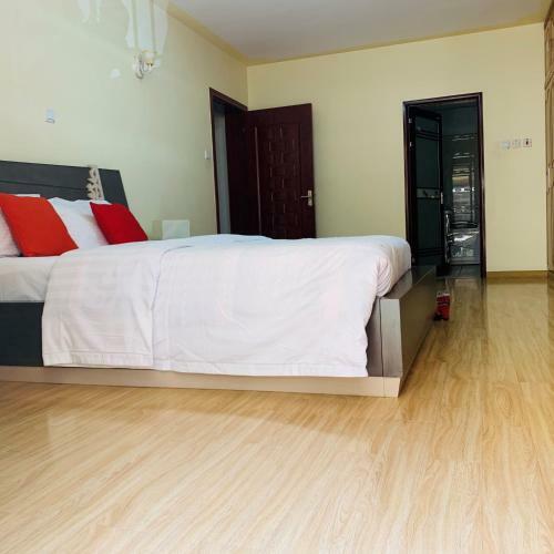 Aday - Lovington - Melody Garden 3 Bedroom Apartment
