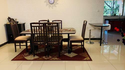 Aday - Lovington - Melody Garden 3 Bedroom Apartment