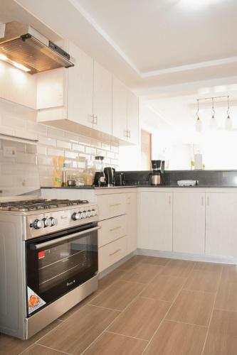 Apartamento Sebuleni Riverside By Edmor Suites