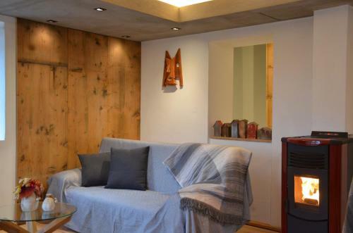 Stilfser H�uschen Mit Blick Auf K�nig Ortler