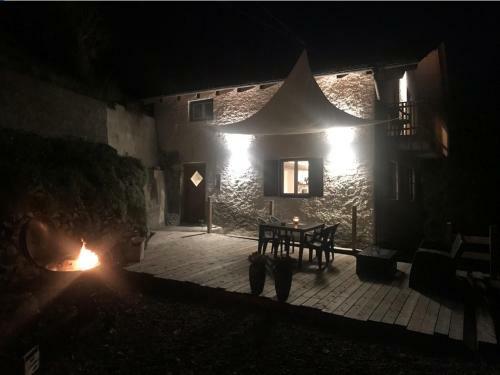 Stilfser H�uschen Mit Blick Auf K�nig Ortler