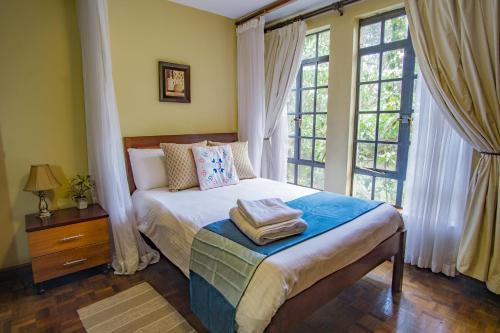 Peaceful, Spacious, Open-plan 2br Apartment Set In Large Mature Garden.