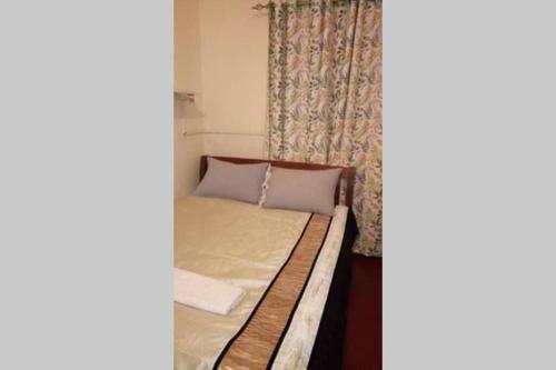 Hostal Quiet Comfortable Studio With Mature Garden View.