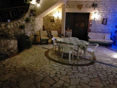 Quaint Apartment In Stroncone With Garden
