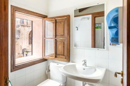 El Josemari Youth Hostel - Albergue Juvenil