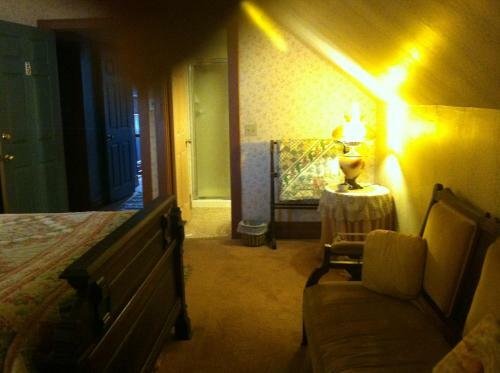 Corners Mansion Inn - A Bed And Breakfast