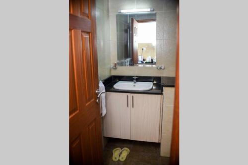 Apartamento West Suites - 112